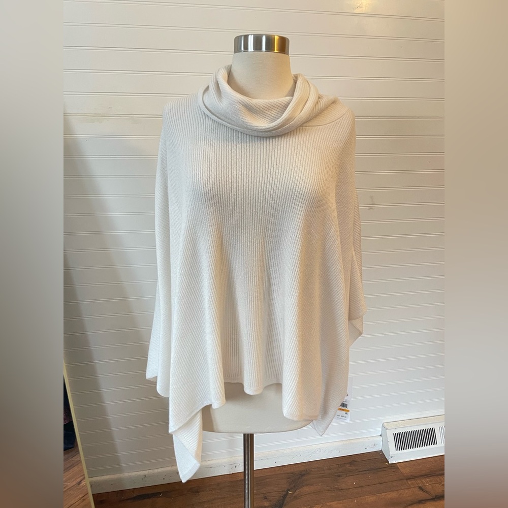 Calvin Klein White Turtleneck Poncho Sweater NWT S/M Ribbed Knit Holiday Winter